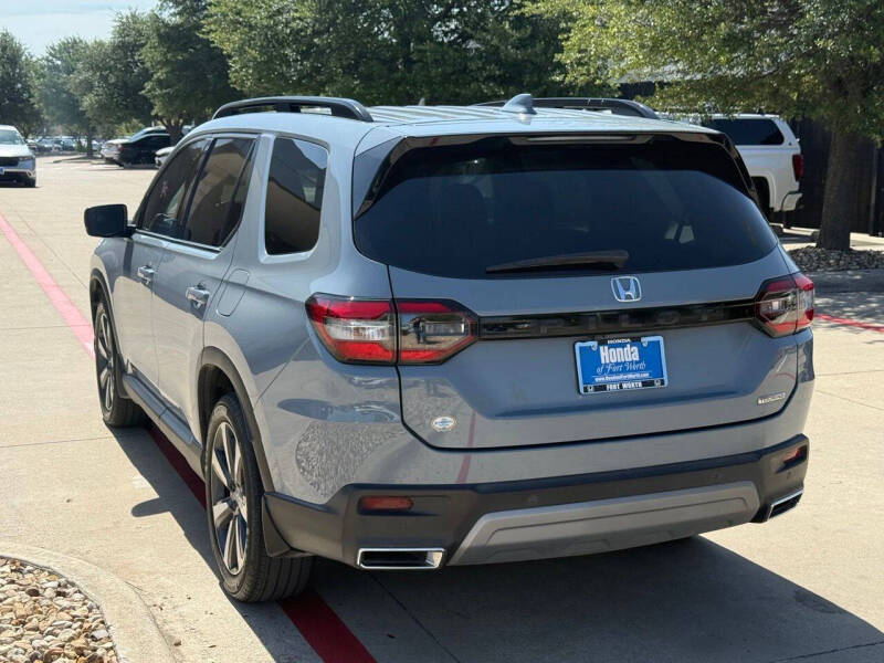 2024 Honda Pilot Touring