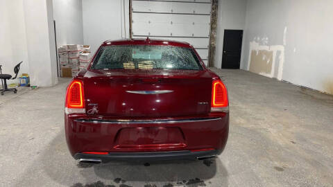 2017 Chrysler 300 Limited