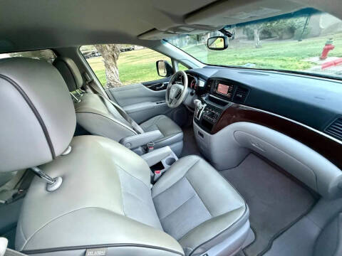 2015 Nissan Quest