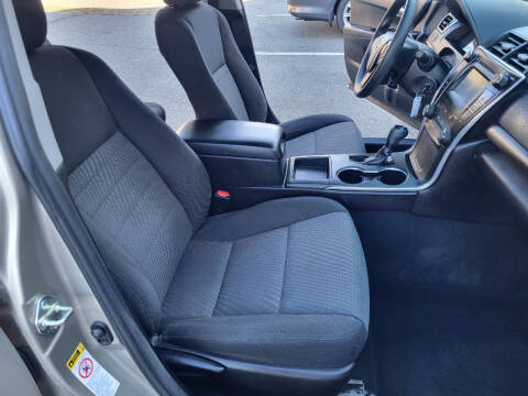 2015 Toyota Camry LE