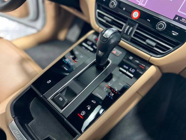 2023 Porsche Macan