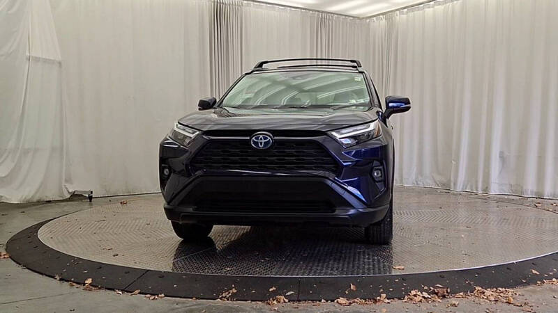 2022 Toyota RAV4 Hybrid XLE Premium