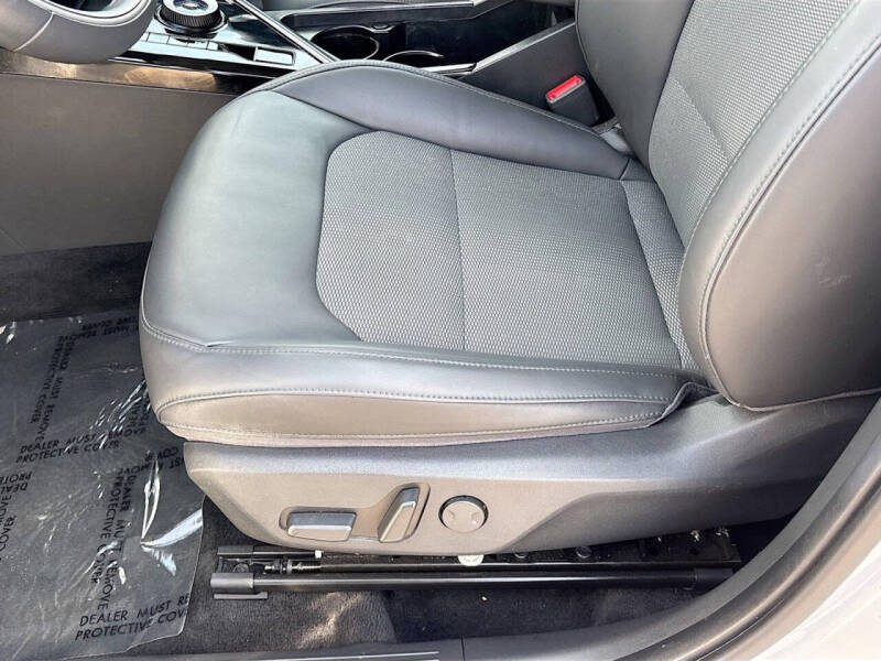 2023 Kia Niro EV Wind