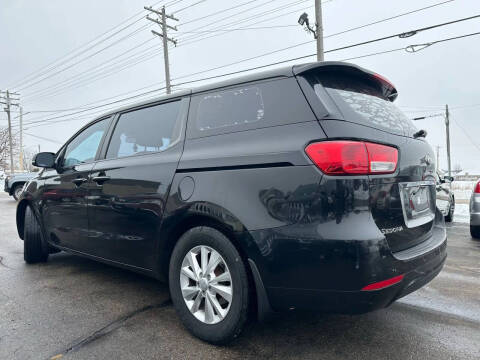 2015 Kia Sedona L