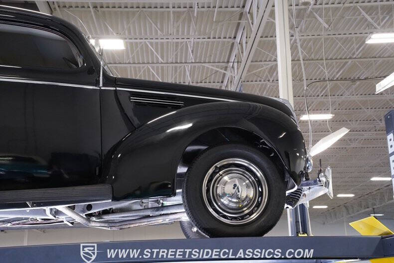 1939 Ford Deluxe