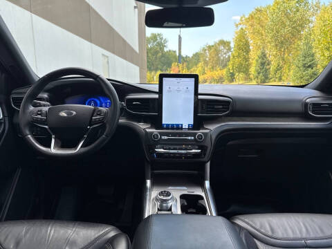 2020 Ford Explorer Platinum