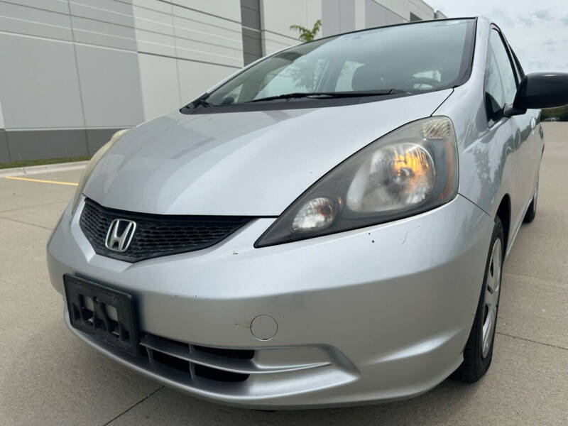 Used 2011 Honda Fit Base with VIN JHMGE8G38BS008576 for sale in Elmhurst, IL