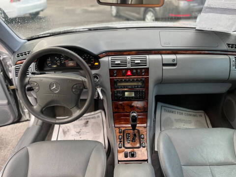 2001 Mercedes-Benz E-Class E 320