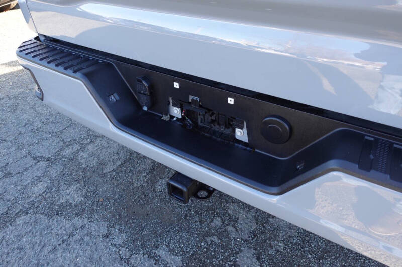 2024 GMC Sierra 1500 Elevation Standard