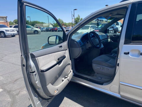 2005 Toyota Sienna