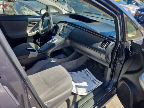 2013 Toyota Prius Two