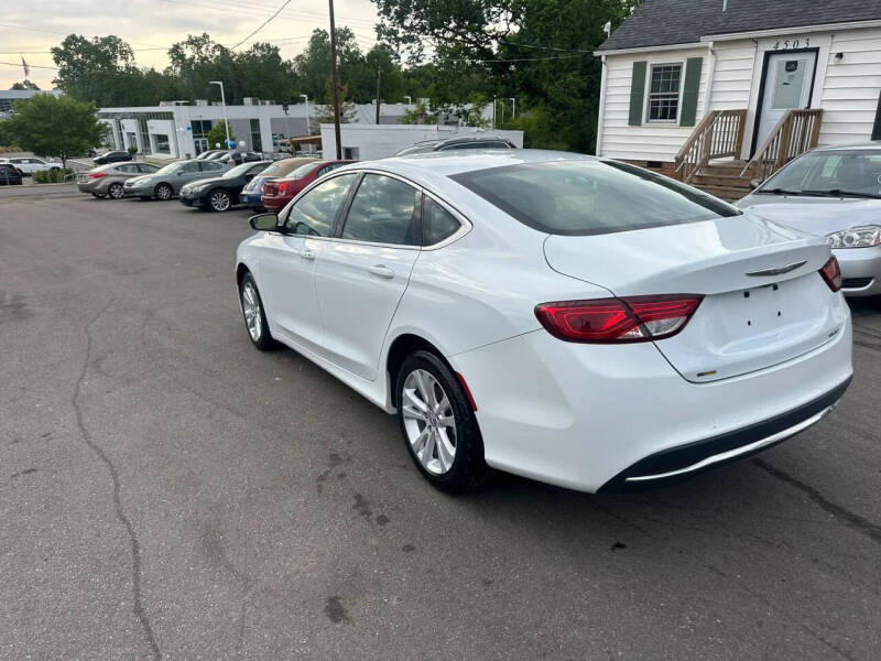 2016 Chrysler 200