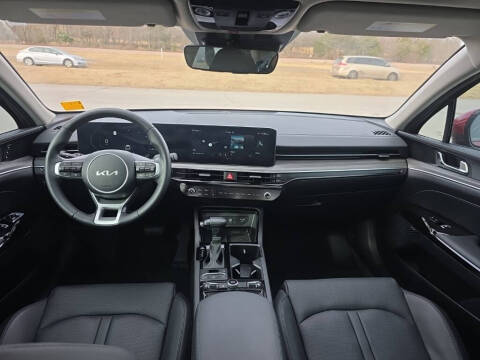 2025 Kia K5 EX
