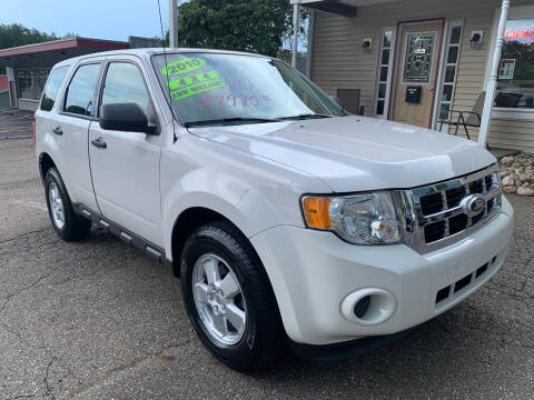 2010 Ford Escape for sale at G & G Auto Sales in Steubenville OH