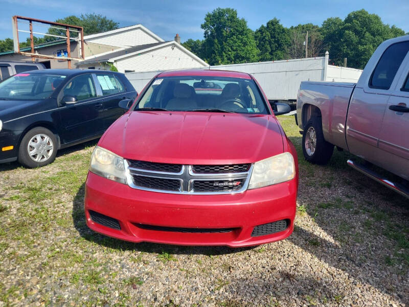 2013 Dodge Avenger SE photo 2