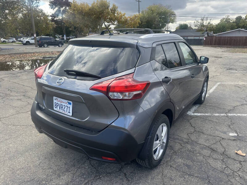 2019 Nissan Kicks