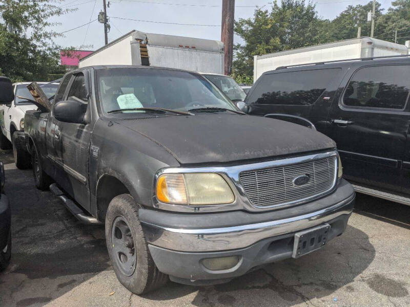 2003 Ford F-150 XL photo 5