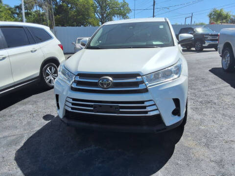 2018 Toyota Highlander for sale at Jay 2 Auto Sales in Dallas TX