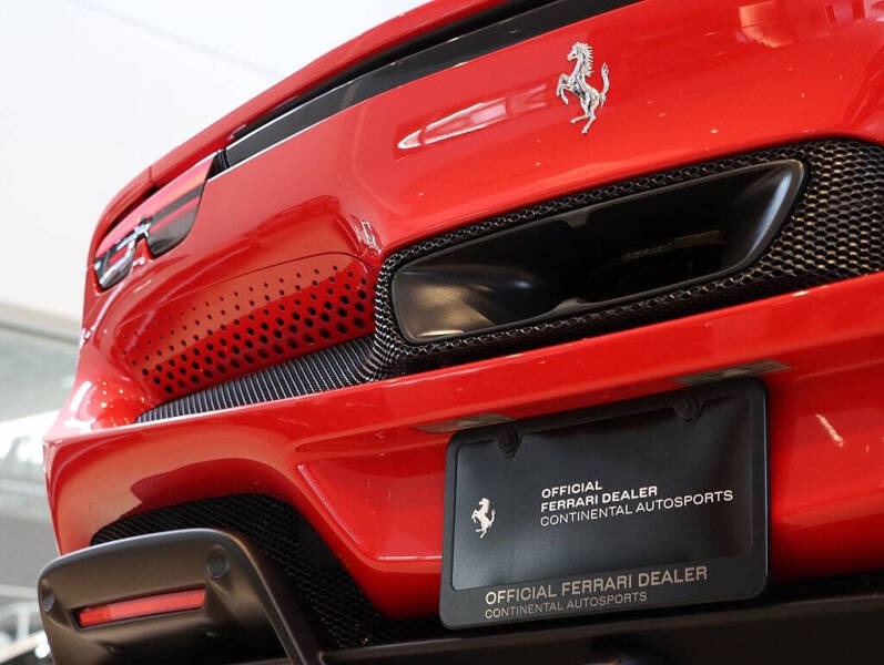 2024 Ferrari 296 GTS