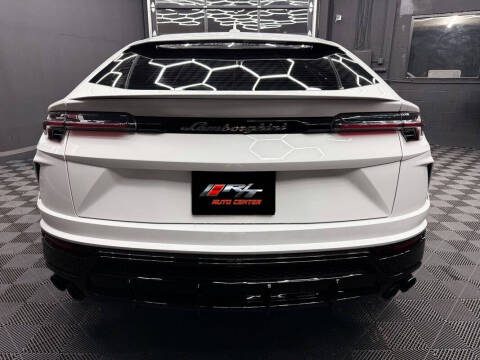 2022 Lamborghini Urus