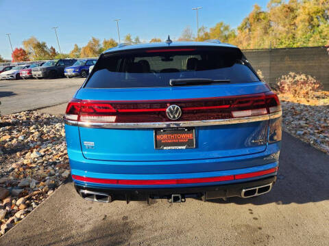 2025 Volkswagen Atlas Cross Sport SEL Premium R-Line 4Motion