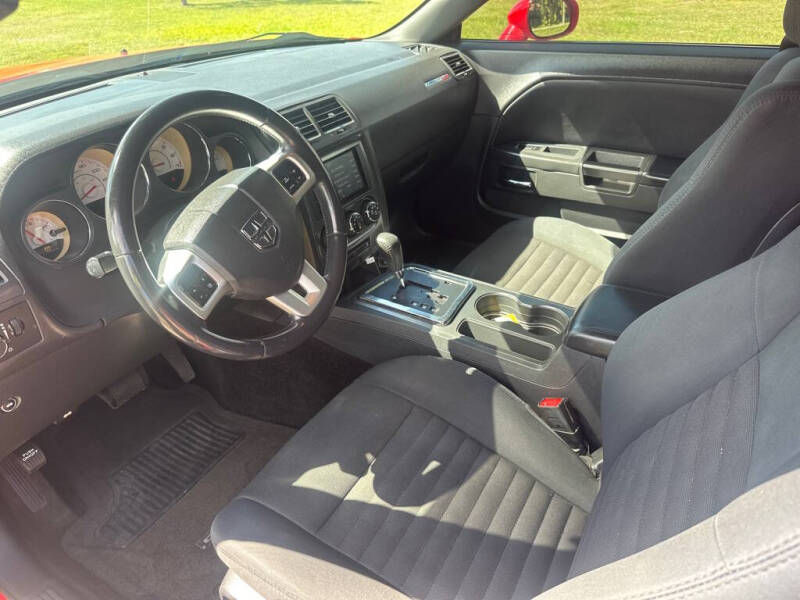 2014 Dodge Challenger SXT