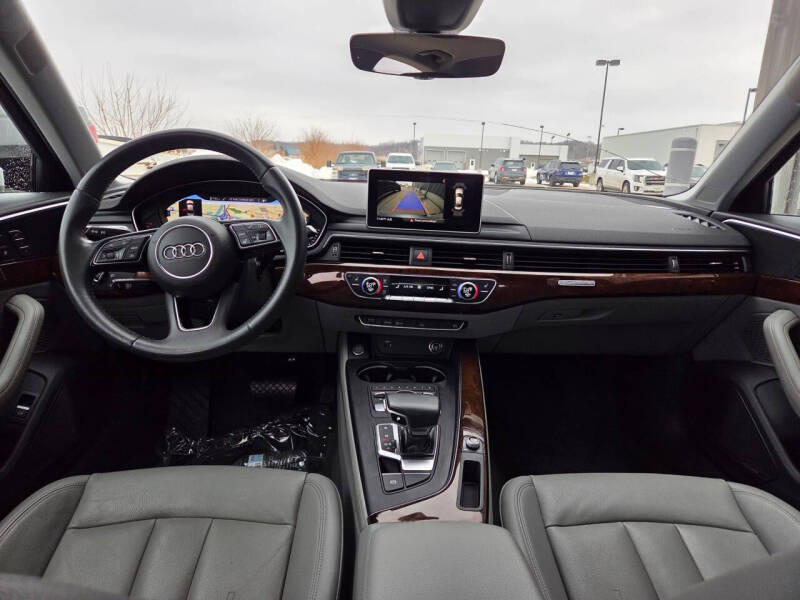 2019 Audi A4 quattro Premium Plus 45 TFSI