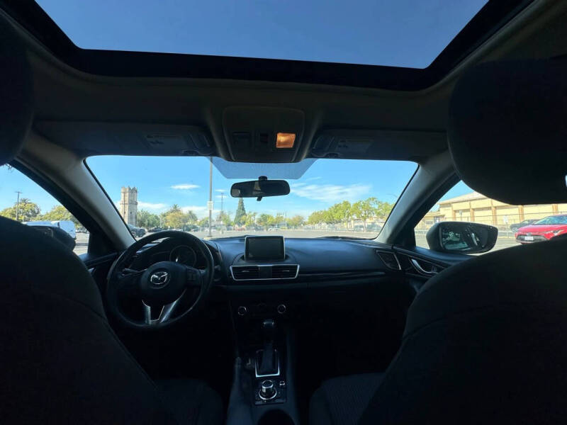 2015 Mazda MAZDA3 i Touring