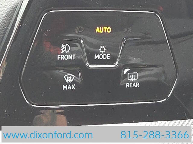 2025 Volkswagen Golf GTI SE