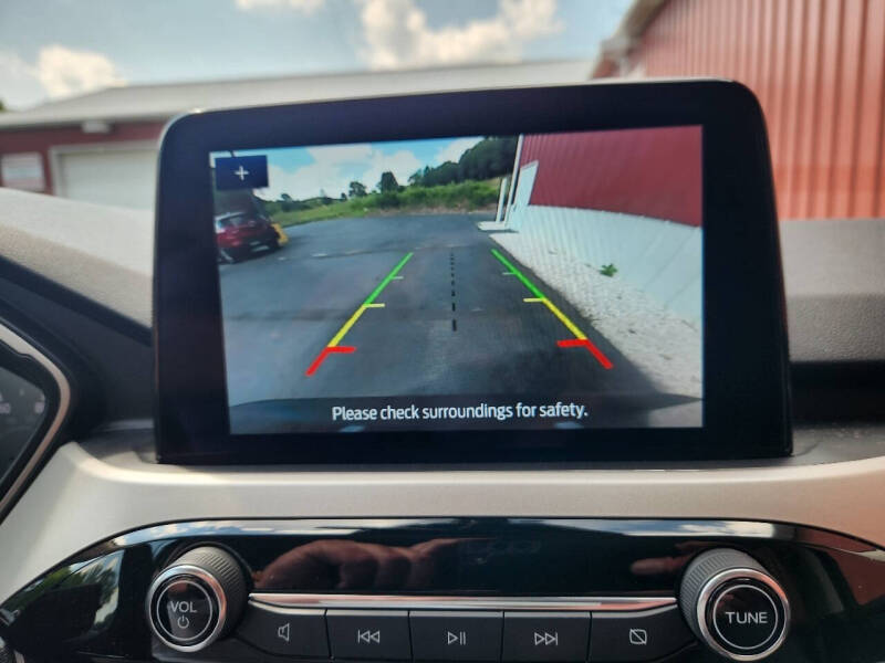 2020 Ford Escape SE