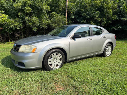 2013 Dodge Avenger SE Photo