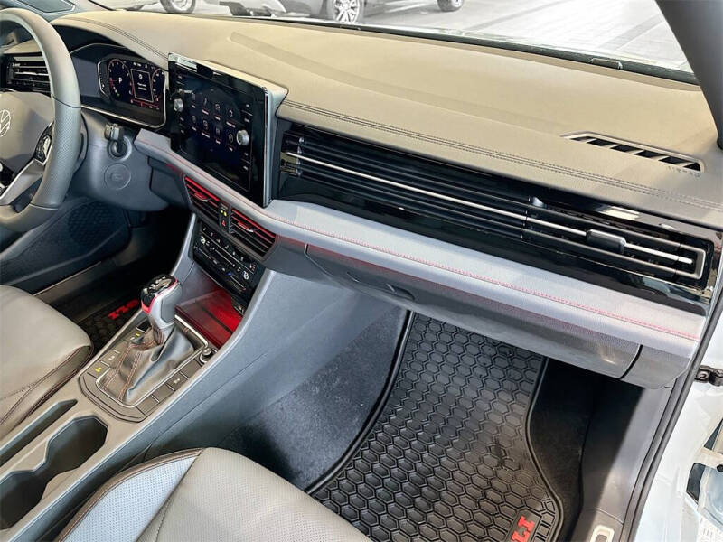 2025 Volkswagen Jetta GLI Autobahn