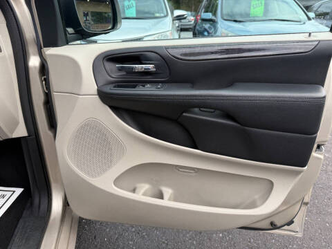 2013 Dodge Grand Caravan SE