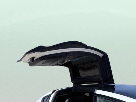 2023 Tesla Model X Standard Range