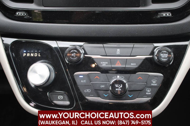 2017 Chrysler Pacifica LX