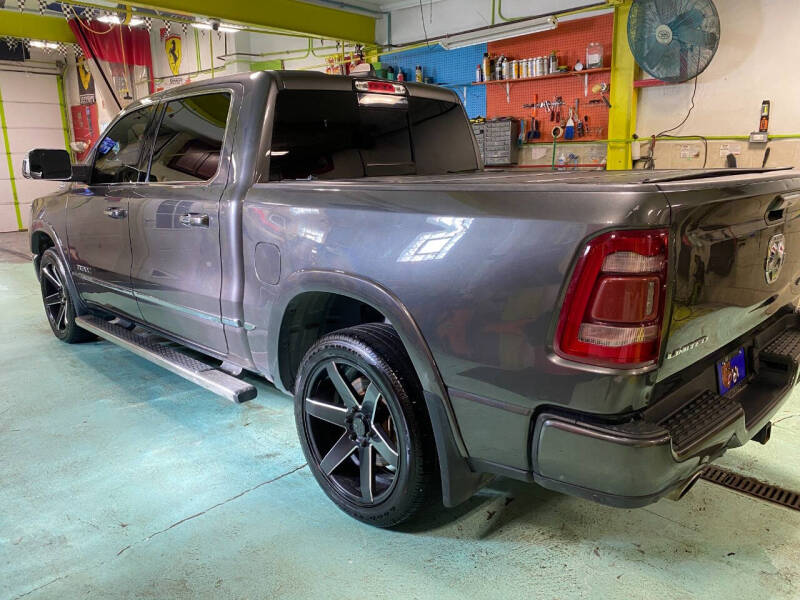 2019 RAM Ram 1500 Pickup Limited photo 4