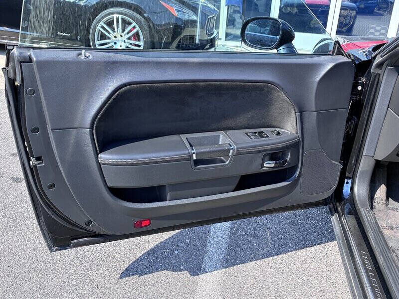 2012 Dodge Challenger SRT8 392