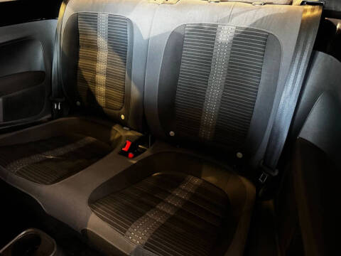 2012 Volkswagen Beetle