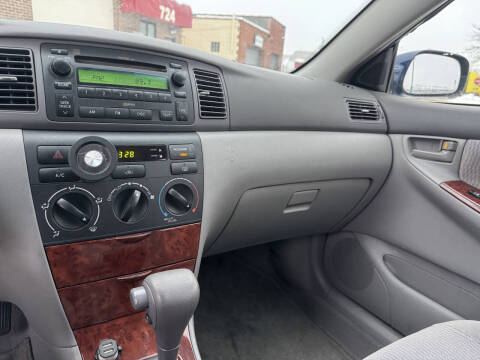 2005 Toyota Corolla LE