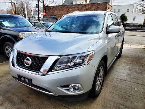 2016 Nissan Pathfinder SV
