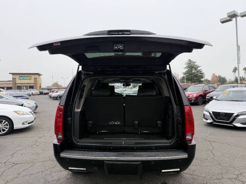 2014 Cadillac Escalade Platinum