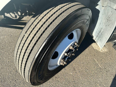 2018 International DuraStar 4300