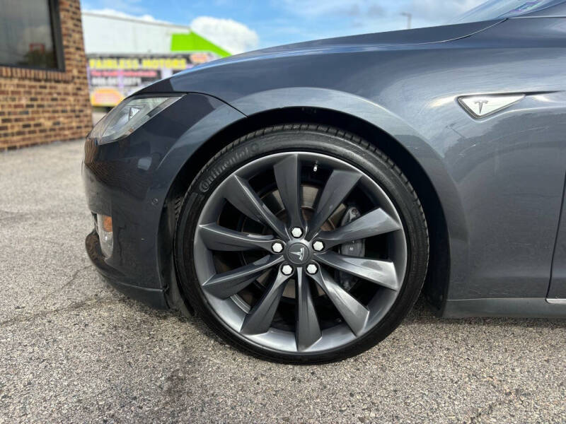 2016 Tesla Model S 70D