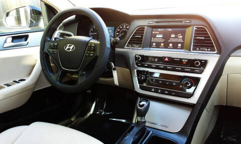 2017 Hyundai Sonata SE