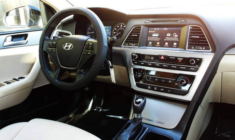 2017 Hyundai Sonata SE