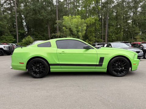 2013 Ford Mustang V6