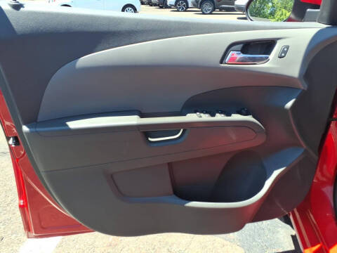 2016 Chevrolet Sonic LT Auto