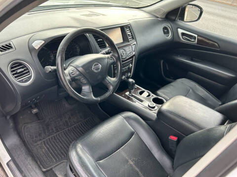 2014 Nissan Pathfinder Platinum