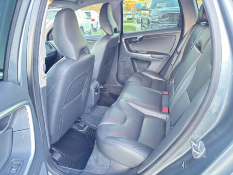 2016 Volvo XC60 T5 Drive-E Premier