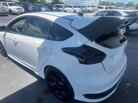2017 Ford Focus ST